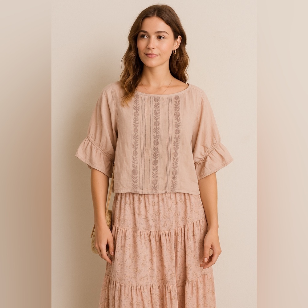 Oli & Hali Embroidered Blush Taupe Cottagecore Peasant Blouse Sz Small oversized